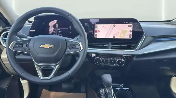Chevrolet Trax 2025 photo 2