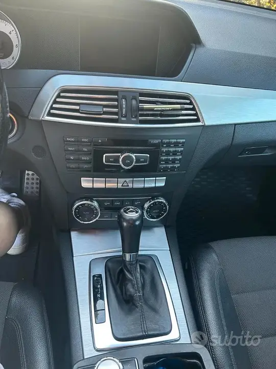 Mercedes-Benz C-Class 2012 photo 3