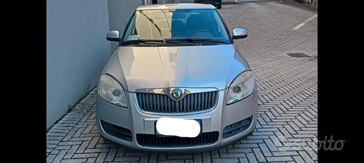 Skoda Fabia 2008 photo 5