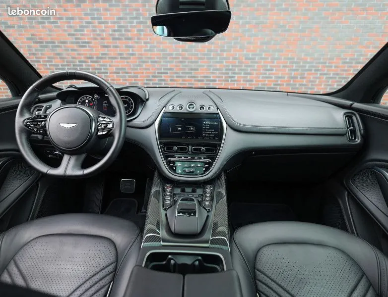 Aston Martin Dbx 2021 photo 3
