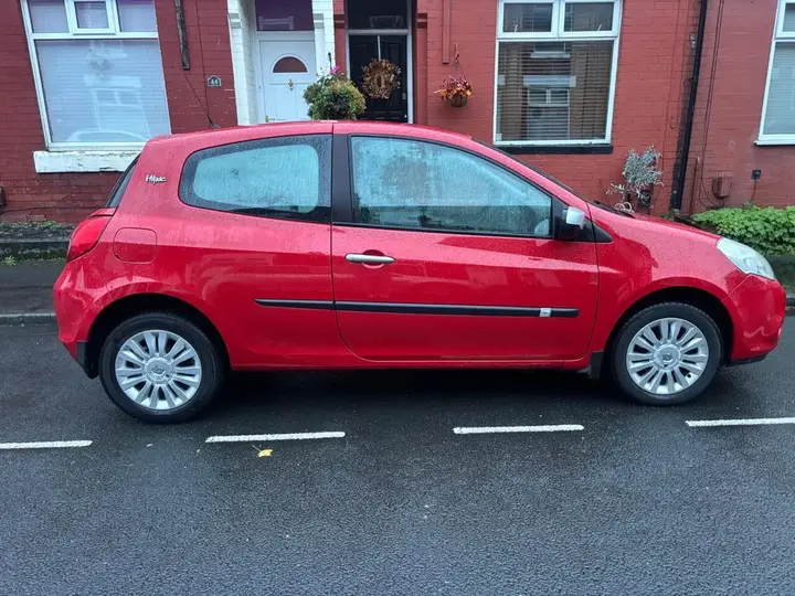 Renault Clio 2009 photo 5