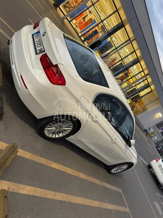 BMW 320 2013 photo 2