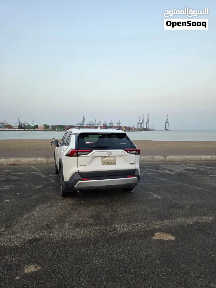 Toyota Rav4 2023 photo 4