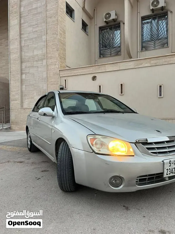 Kia Spectra 2005 photo 2