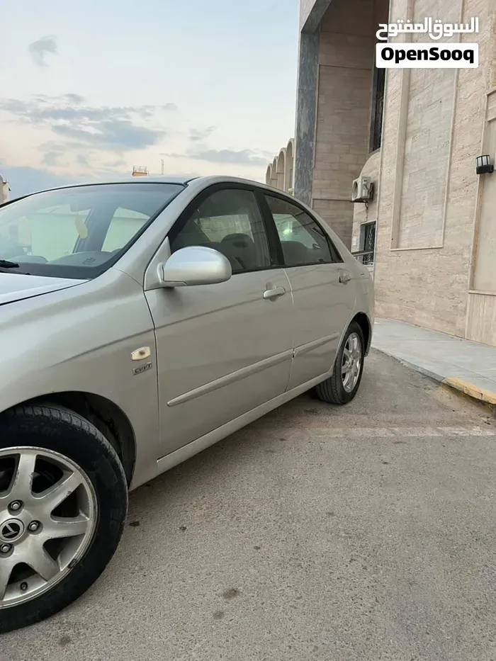 Kia Spectra 2005 photo 4