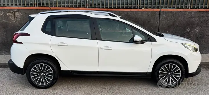 Peugeot 2008 2017 photo 5