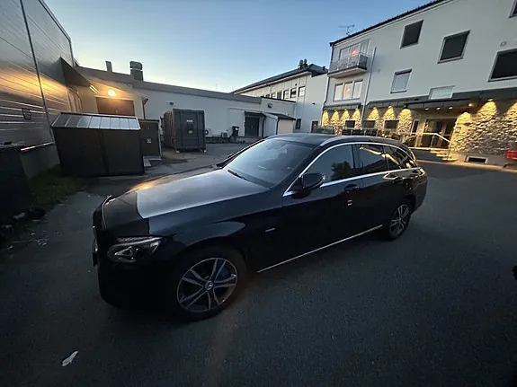 Mercedes-Benz C350 E 2017 photo 2