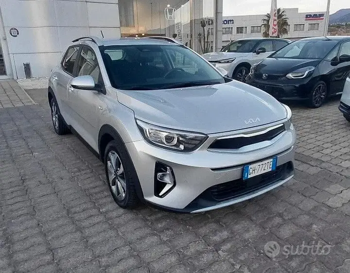 Kia Stonic 2022 photo 3