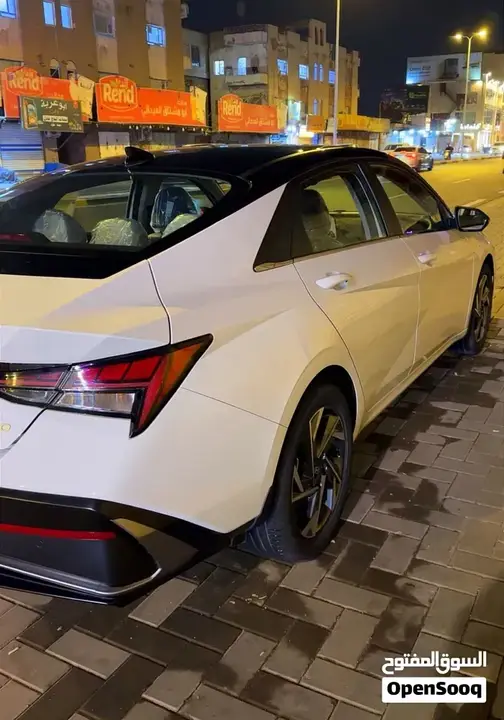 Hyundai Elantra 2026 photo 4