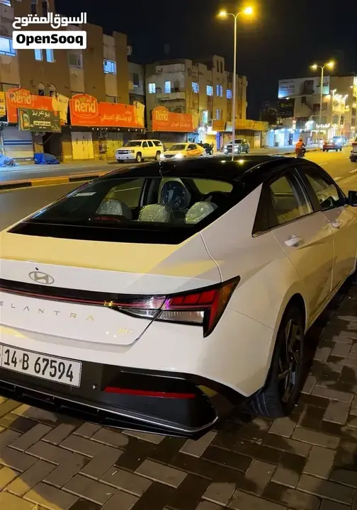Hyundai Elantra 2026 photo 2