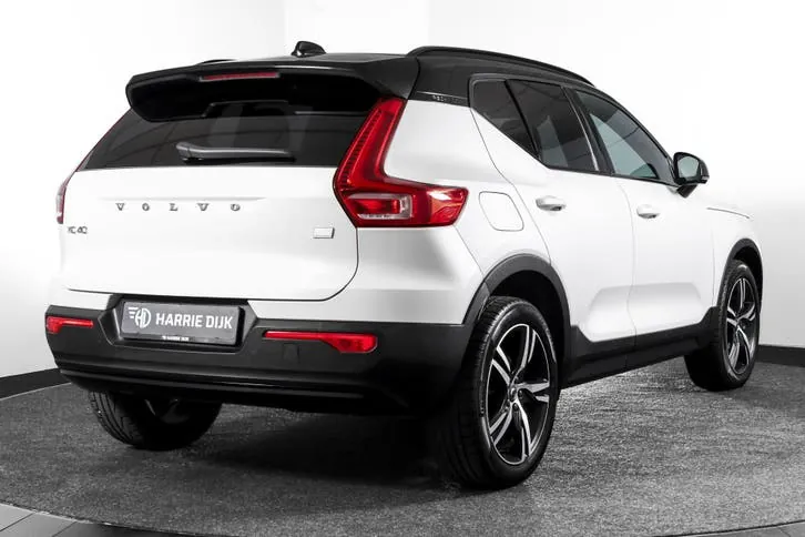 Volvo Xc40 2021 photo 2