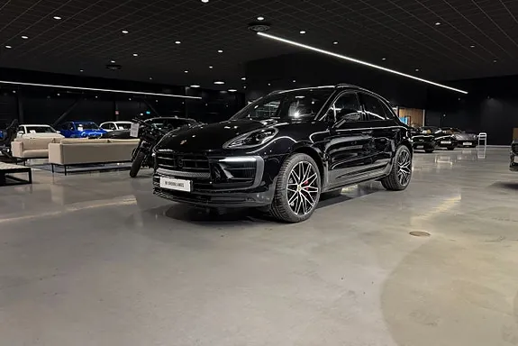 Porsche Macan 2022 photo 2