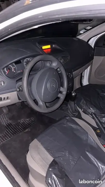 Renault Clio 2006 photo 5