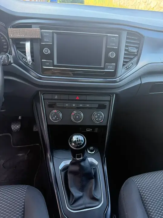 Volkswagen T-Roc 2018 photo 3