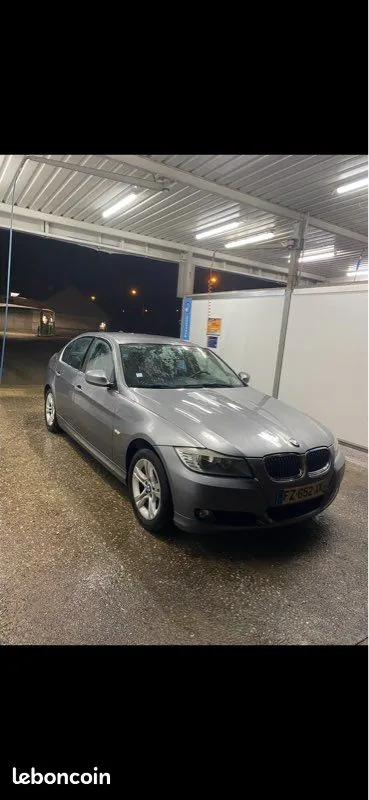 BMW 3 Series 2010 photo 3