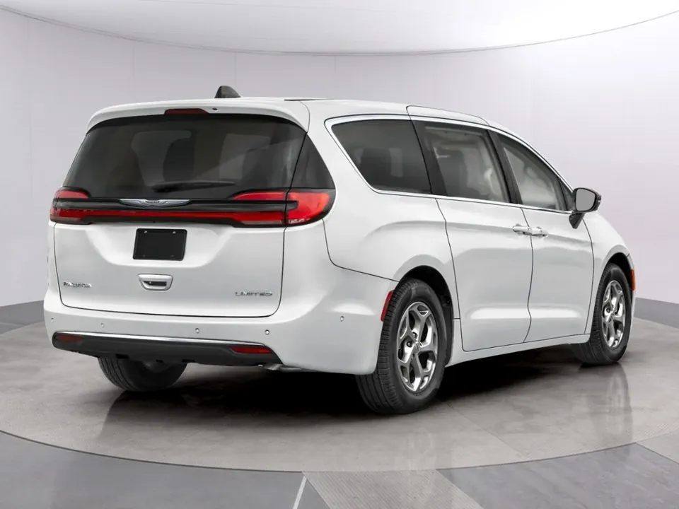 Chrysler Pacifica 2026 photo 2