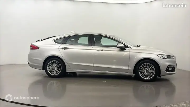 Ford Mondeo 2022 photo 4