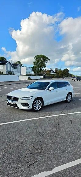 Volvo V60 2020 photo 2