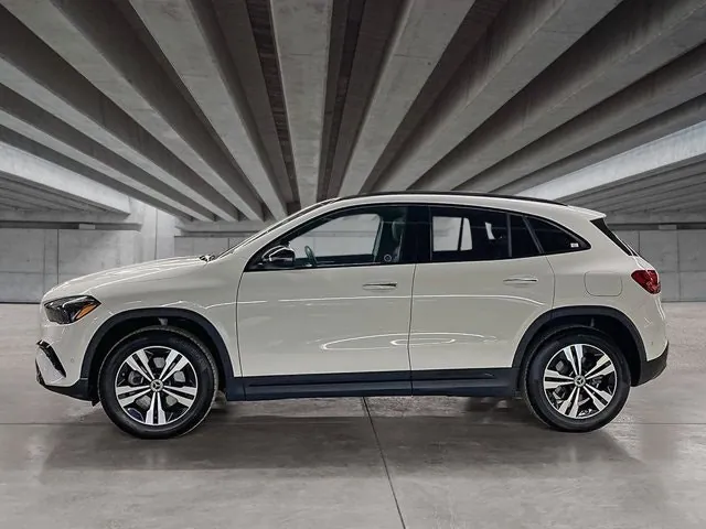 Mercedes-Benz Gla 2025 photo 2