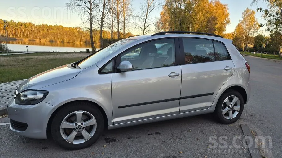 Volkswagen Golf Plus 2011 photo 2