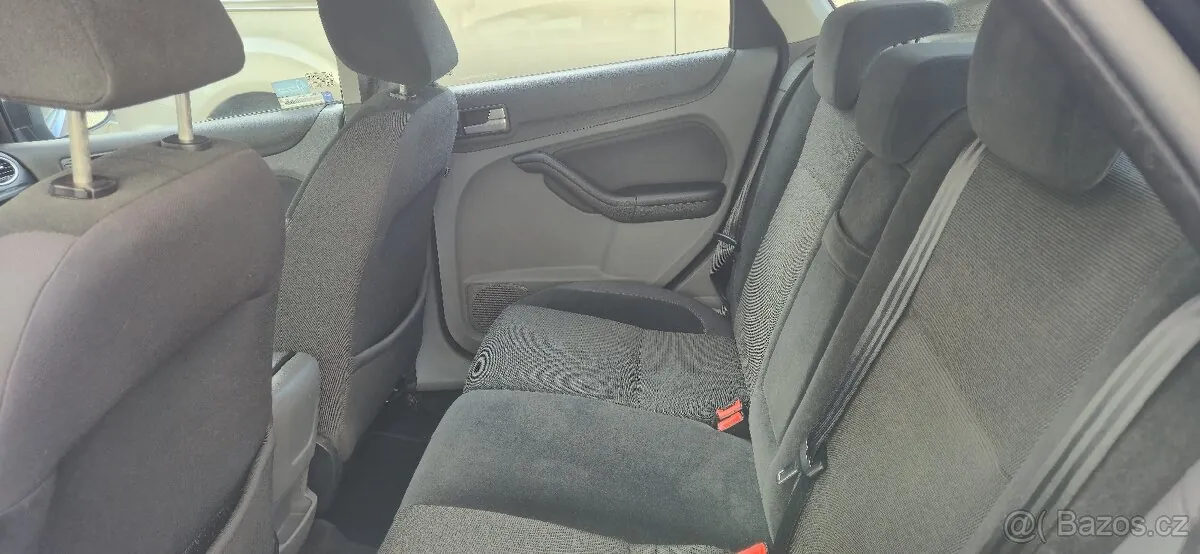 Ford Focus 2009 photo 4