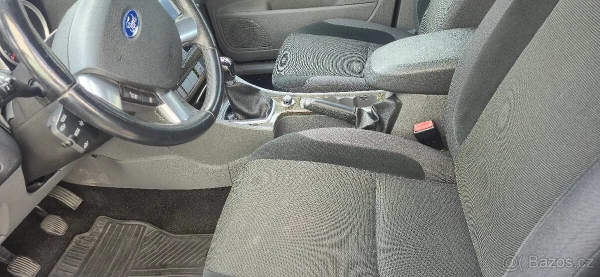 Ford Focus 2009 photo 3