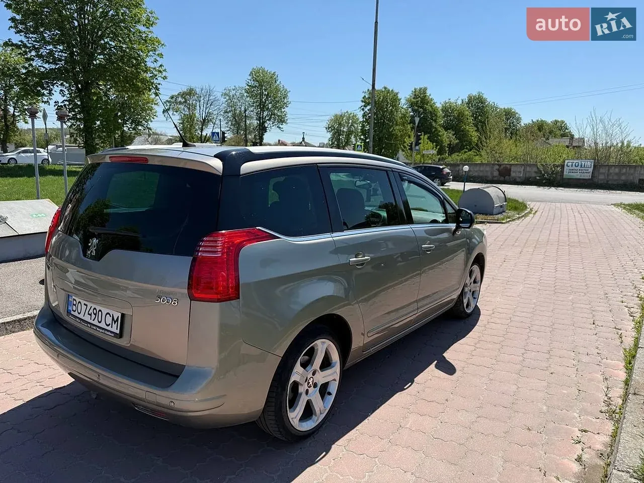 Peugeot 5008 2011 photo 5