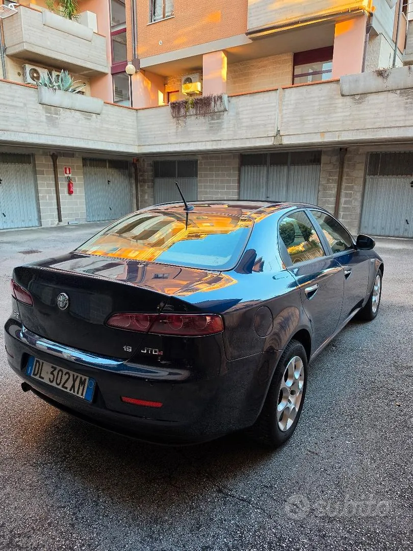 Alfa Romeo 159 2008 photo 4