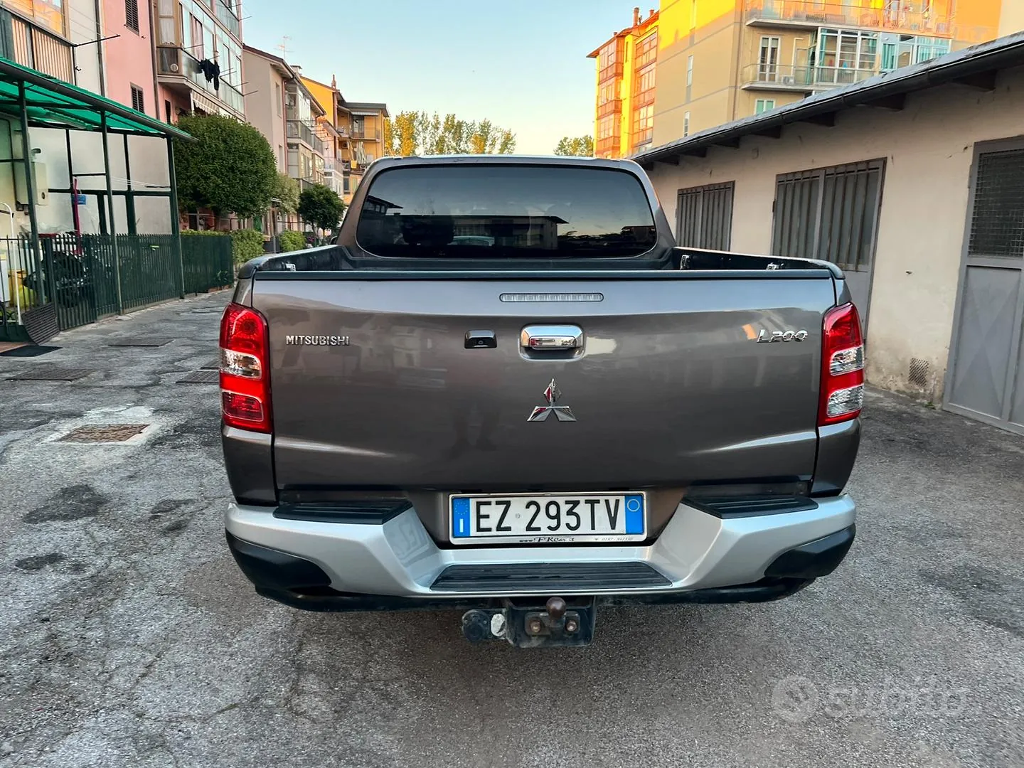 Mitsubishi L200 2015 photo 4