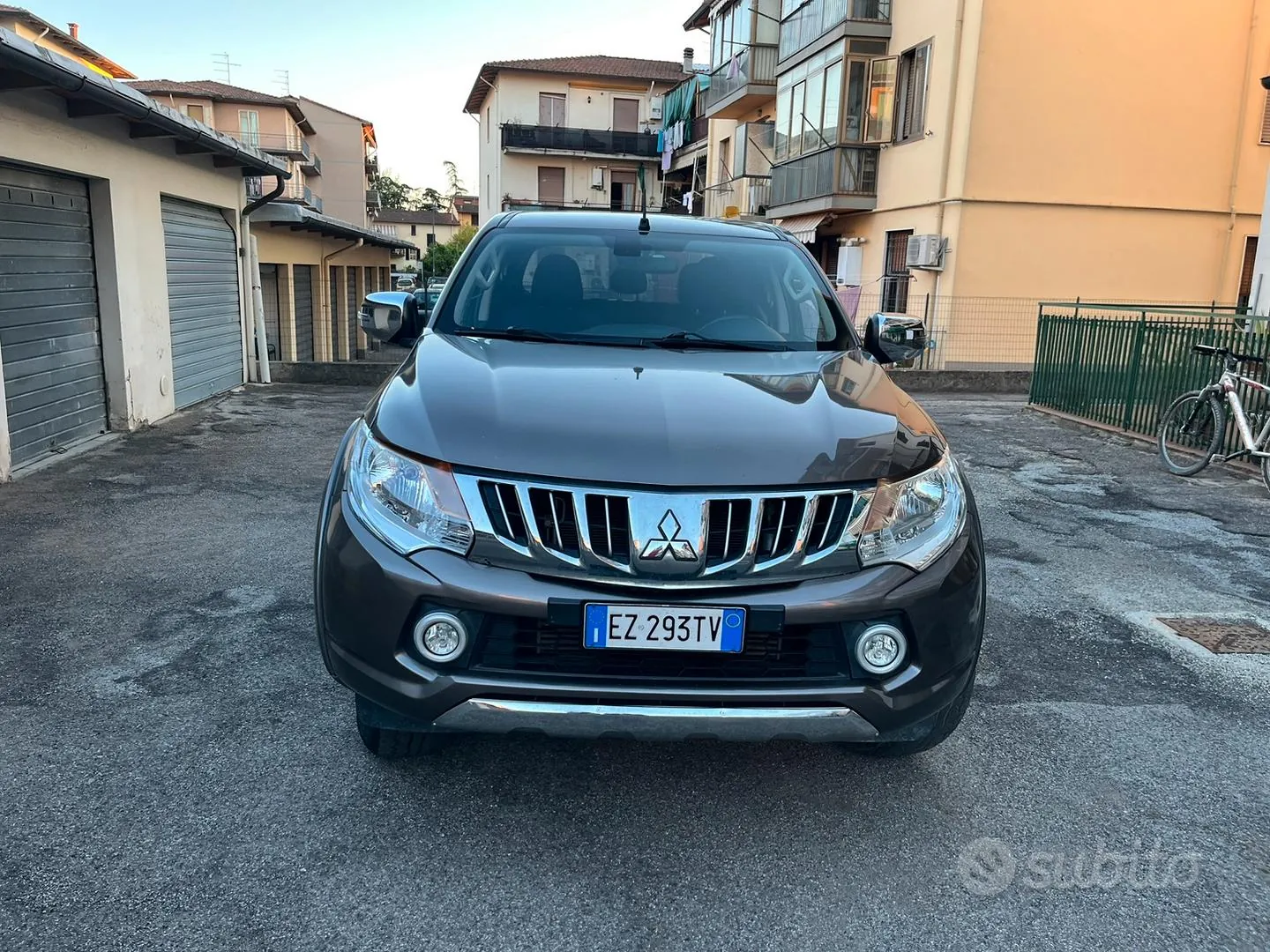 Mitsubishi L200 2015 photo 3
