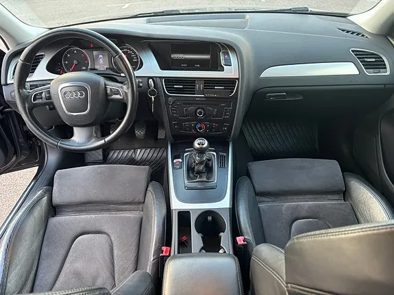 Audi A4 2009 photo 5