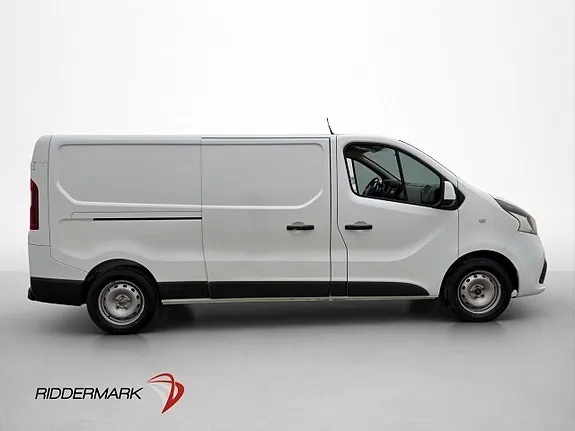 Nissan Nv300 2017 photo 2