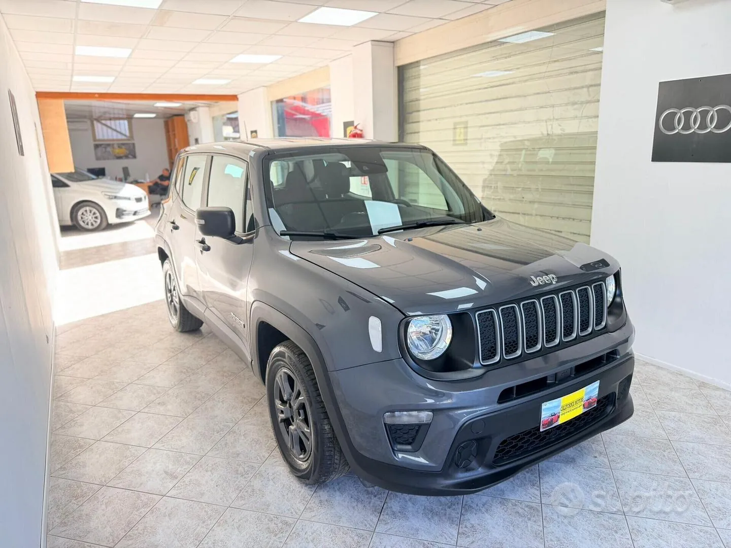 Jeep Renegade 2023 photo 2