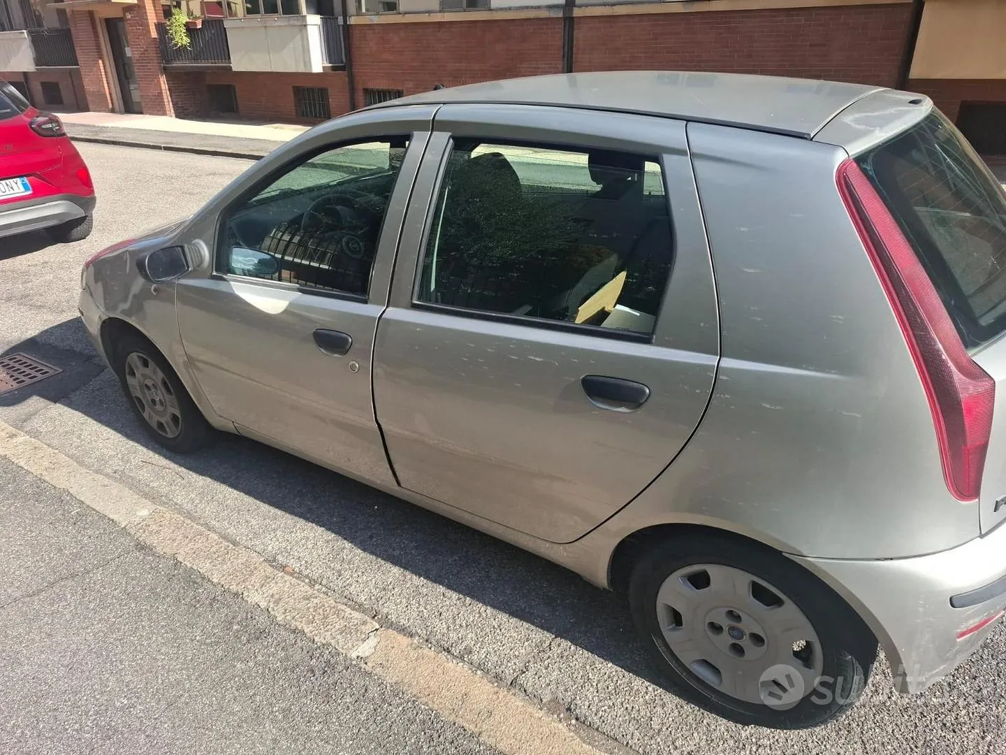 Fiat Punto 2006 photo 2