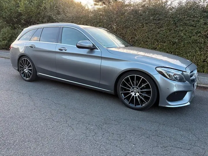 Mercedes-Benz C 220