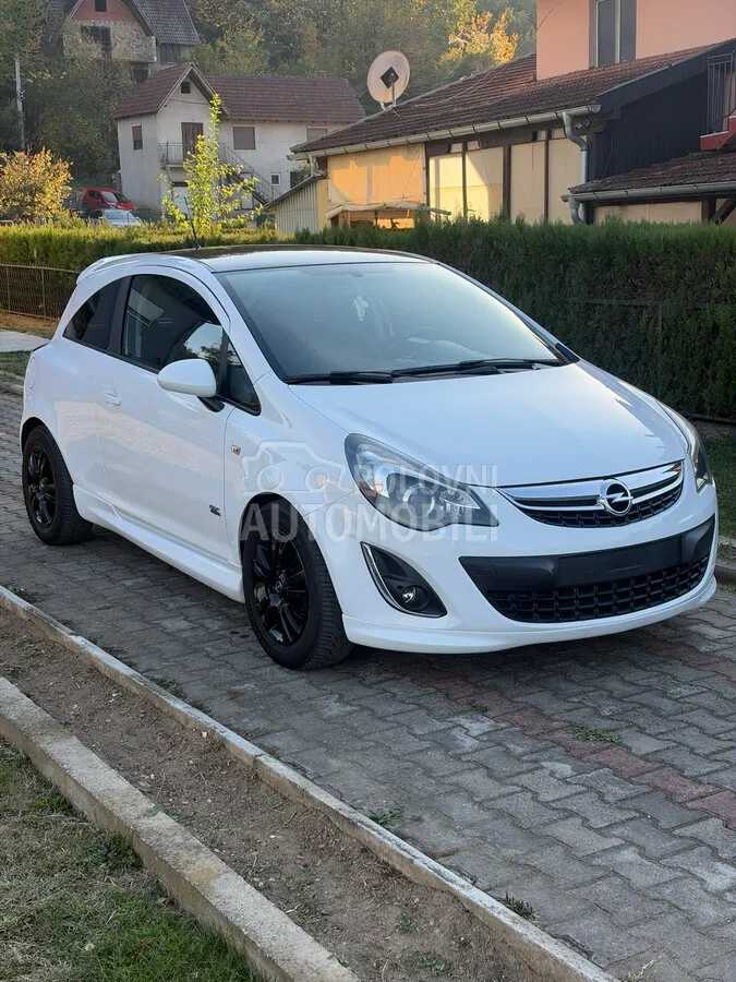 Opel Corsa D 2011 photo 2