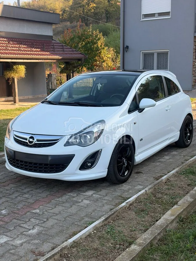 Opel Corsa D 2011 photo 3