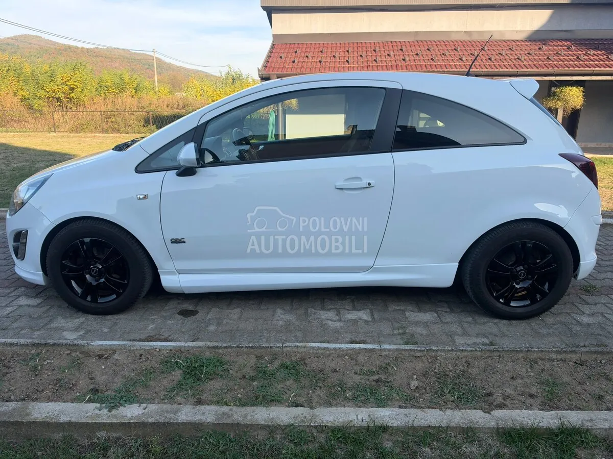 Opel Corsa D 2011 photo 4