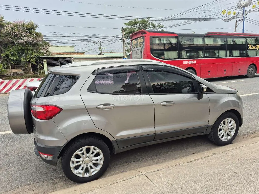 Ford Ecosport 2015 photo 2