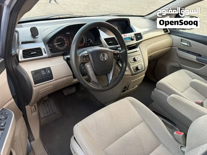 Honda Odyssey 2014 photo 3