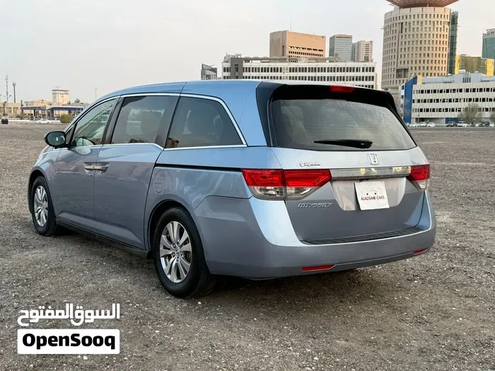 Honda Odyssey 2014 photo 2