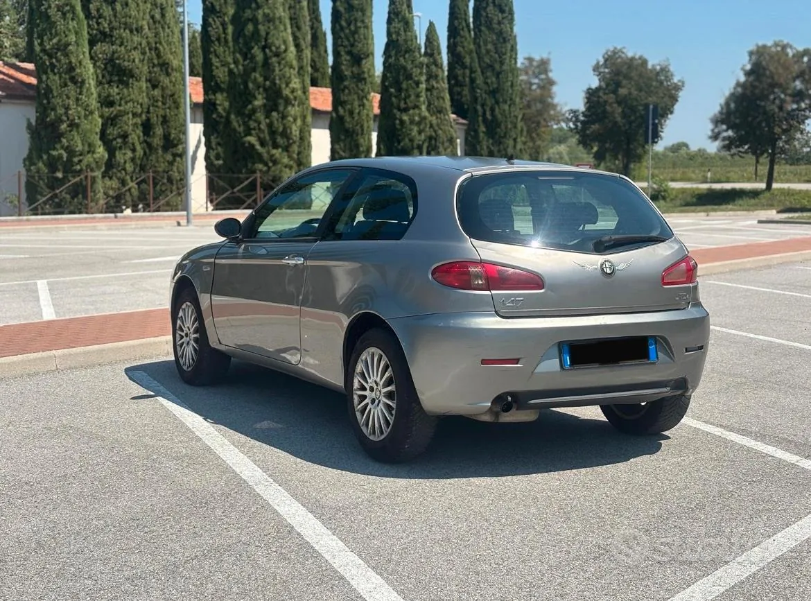 Alfa Romeo 147