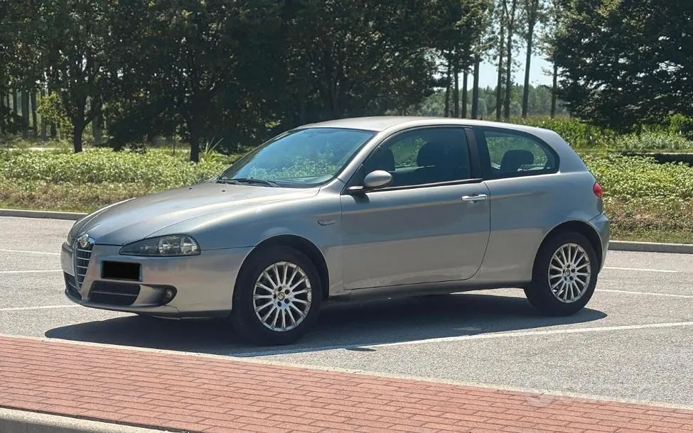 Alfa Romeo 147 2008 photo 5