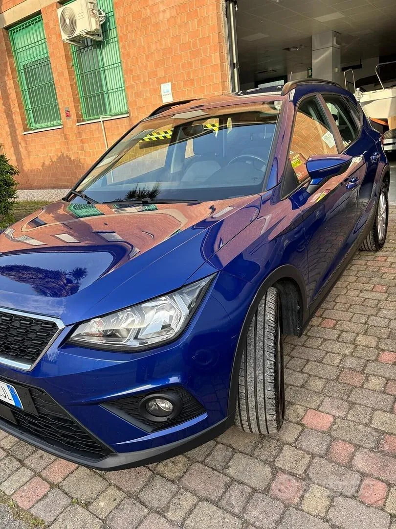 Seat Arona 2019 photo 2