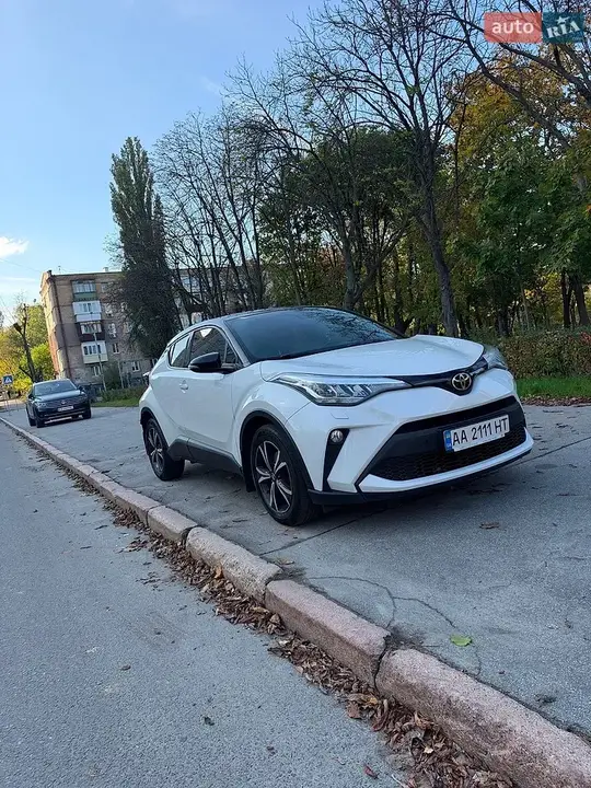 Toyota C-Hr 2020 photo 3