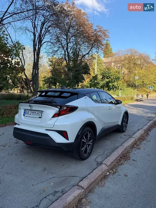 Toyota C-Hr 2020 photo 5