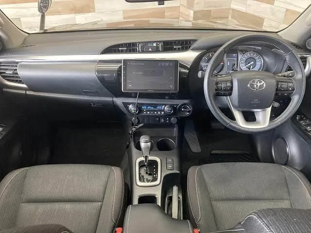 Toyota Highlander 2023 photo 2