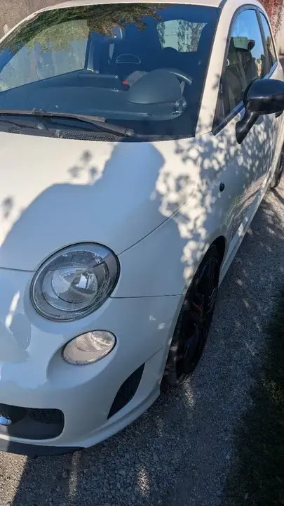Abarth 500 2011 photo 3