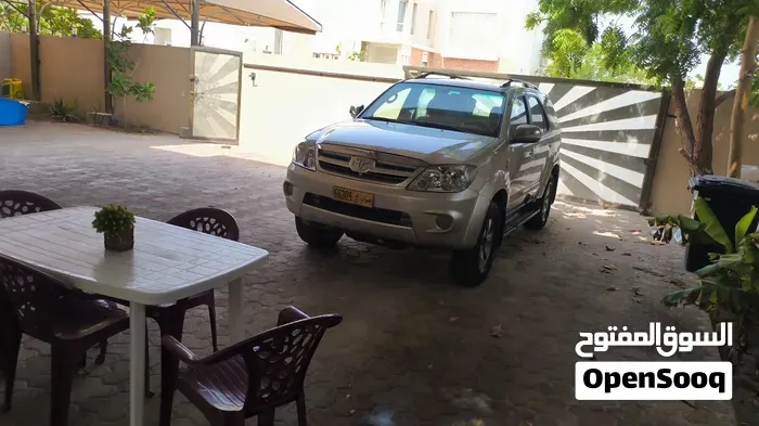 Toyota Fortuner 2011 photo 5