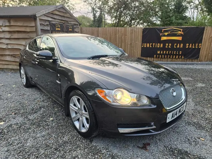 Jaguar Xf 2010 photo 2